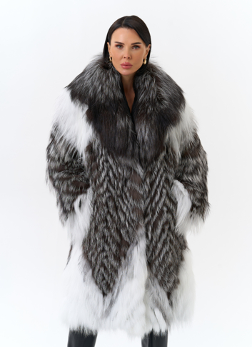 Шуба из меха чернобурой лисы