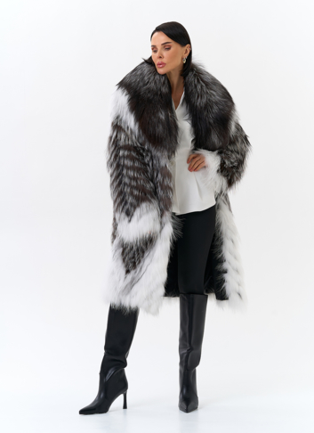 Шуба из меха чернобурой лисы