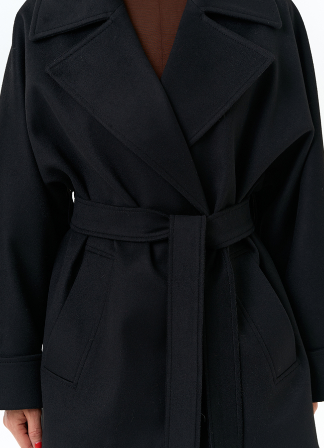 Женское укороченное пальто черного цвета модель № 32783 универмаг малина