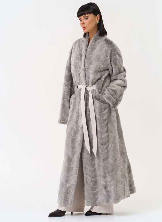 Длинная шуба из меха норки с поясом