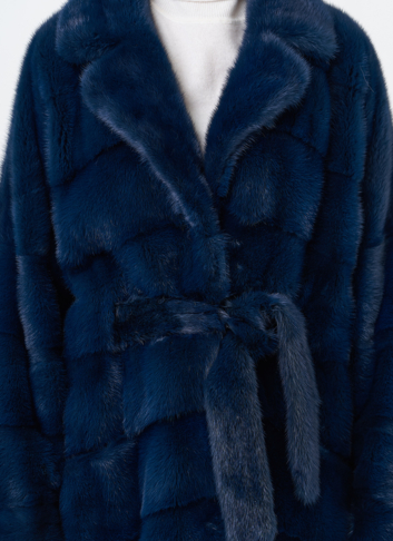 Длинная шуба с английским воротником