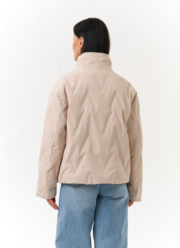 Женская куртка с воротником стойкой