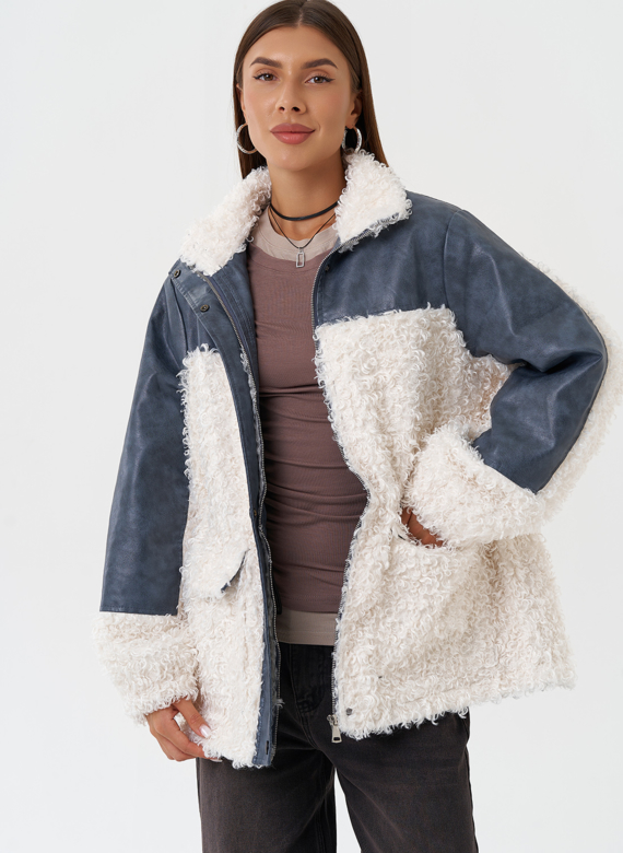 Жакет синего цвета с эко мехом