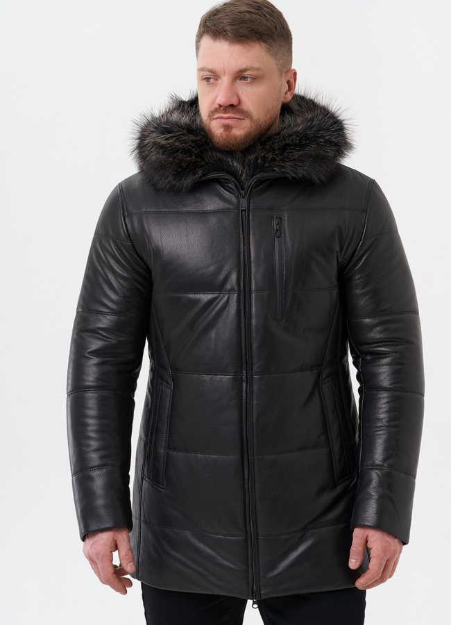 Пуховик из натуральной кожи с отделкой из меха енота модель № 25458 в рассрочку