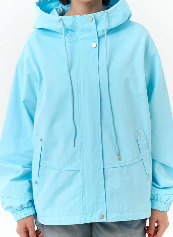 Женская ветровка с капюшоном 