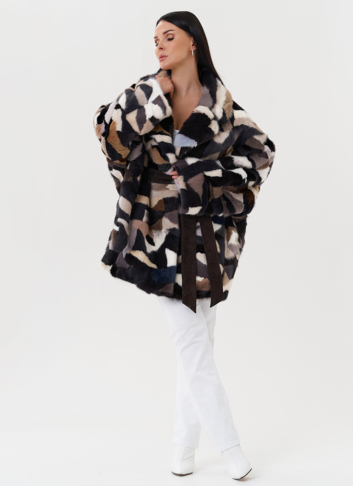 Шуба из меха норки с английским воротником