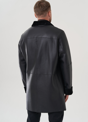 Дубленка мужская черного цвета 