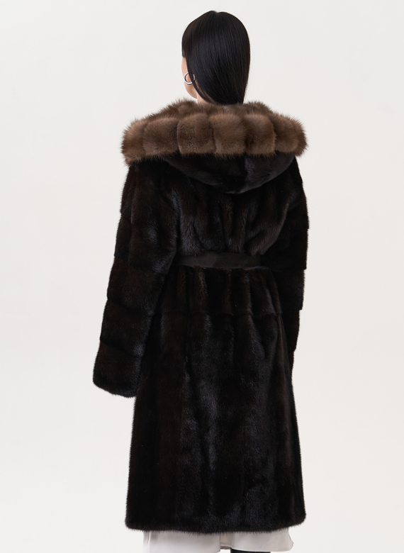Норковая шуба с отделкой из меха куницы