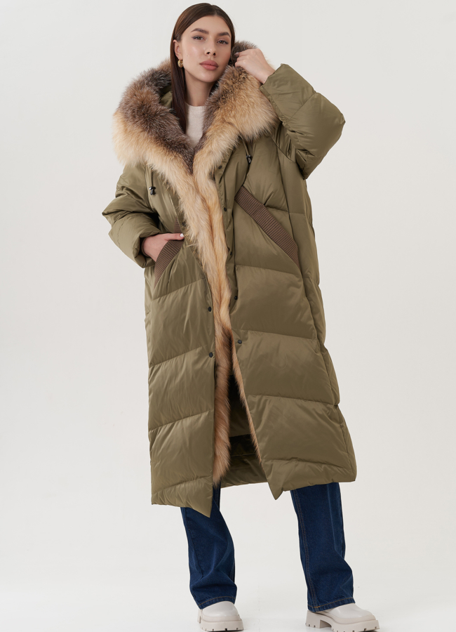 Пуховик с отделкой капюшона из меха лисы  модель № 25934 в рассрочку