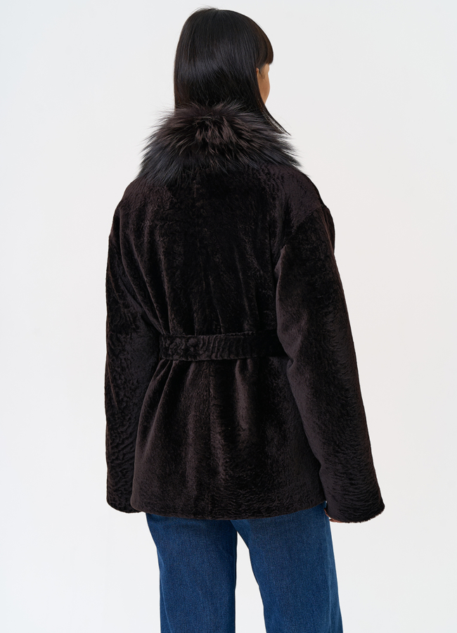 Дубленка натуральная с воротником из меха лисы модель № 31624 универмаг малина