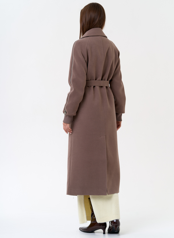 Женское пальто с декоративными молниями