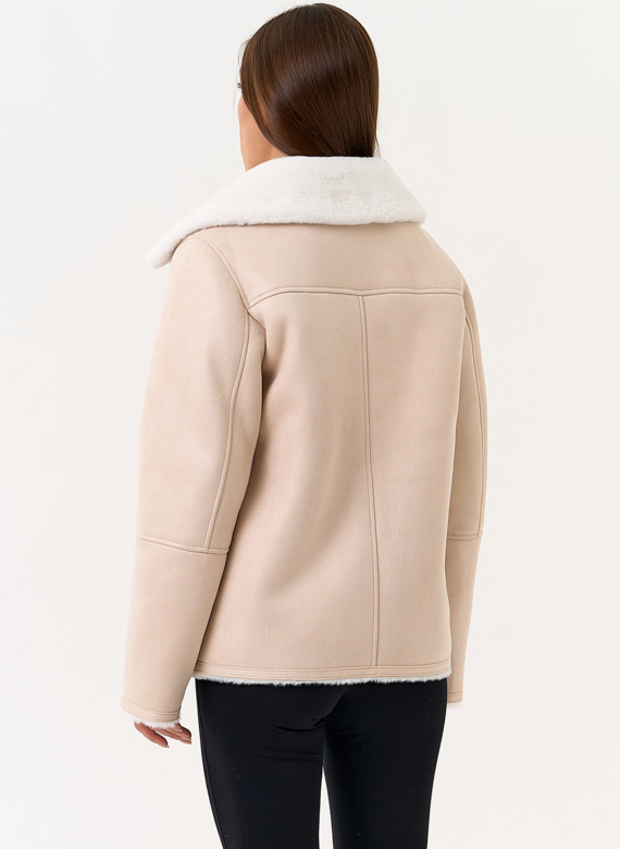 Светлая дубленка из эко замши