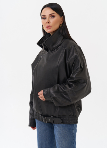 Объемная женская куртка из натуральной кожи