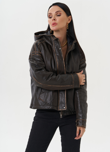 Куртка из натуральной кожи с капюшоном