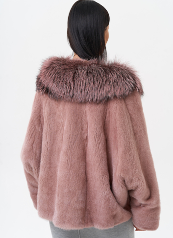 Короткая шуба из норки с чернобуркой