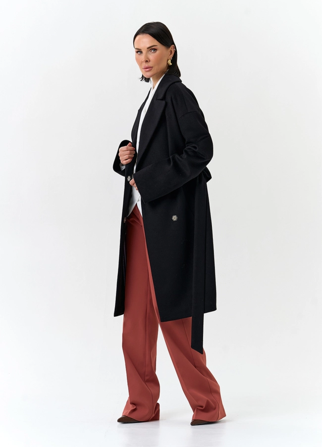 Женское пальто черного цвета модель № 32541 в рассрочку