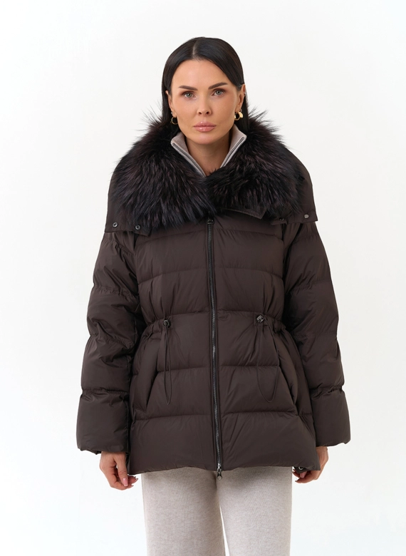 Женский пуховик с мехом чернобурки на воротнике фото