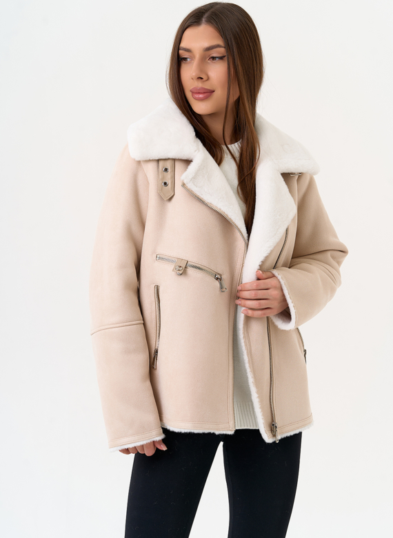 Светлая дубленка из эко замши