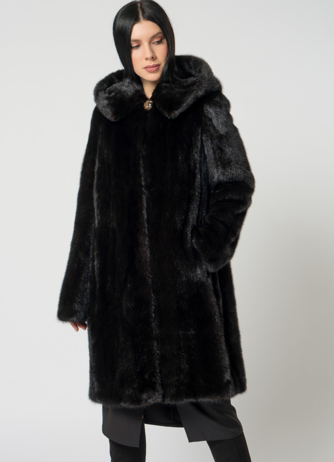 Норковая шуба с капюшоном модель № 25929 универмаг малина