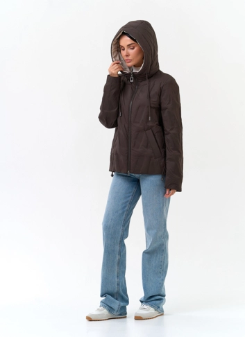 Женская куртка с капюшоном