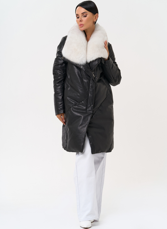 Пуховик из натуральной кожи с меховым воротником