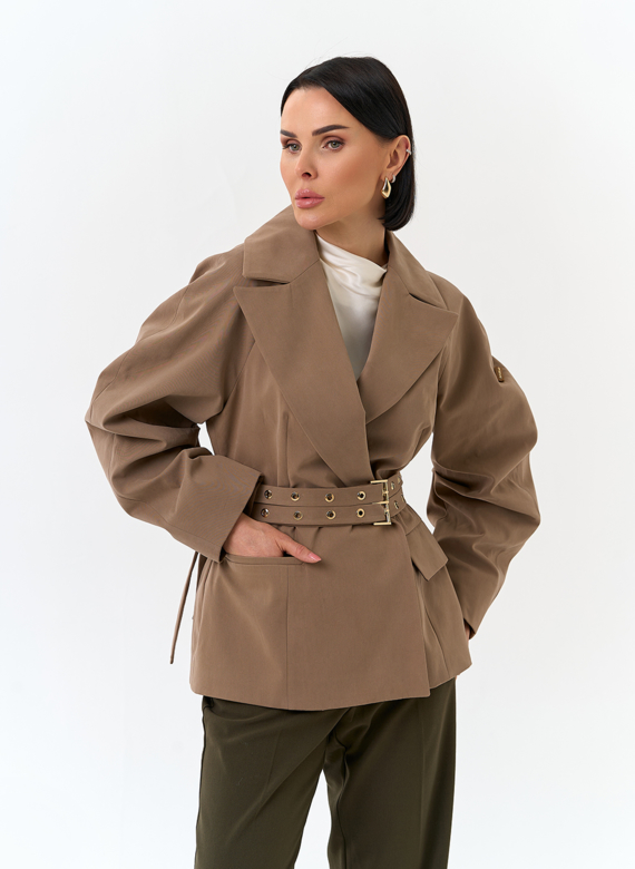 Женская куртка с объемными рукавами