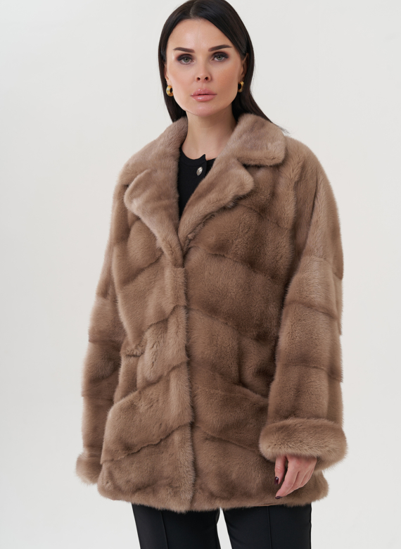 Шуба из норки с английским воротником 