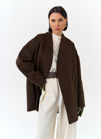 Женское укороченное пальто с поясом