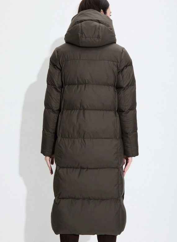 Женский пуховик с капюшоном фото